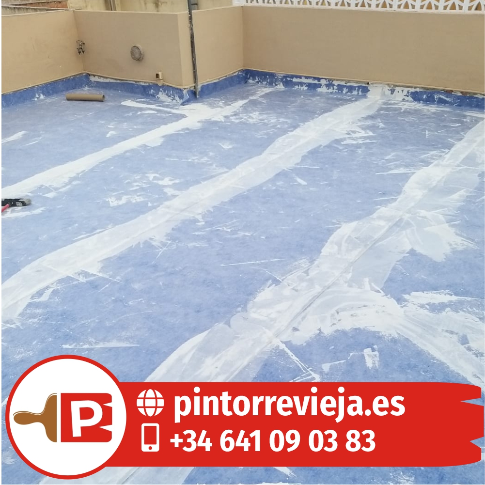 Kachelarbeiten. Verlegung von Wandfliesen Torrevieja